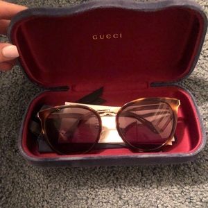 Gucci cat eye sunglasses!